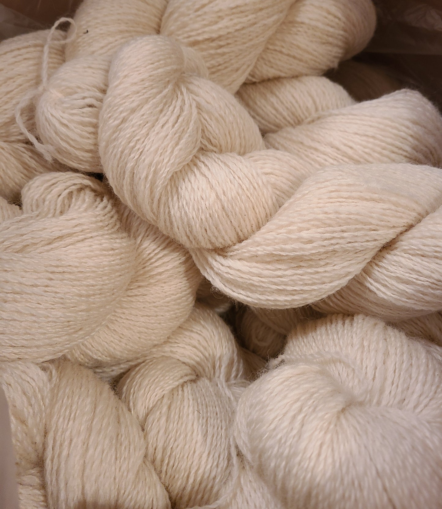 Yarn 3LYTW White Romney Lamb Sportsweight 2-ply