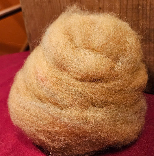 Roving RRM-4 100% Romney Marigold Swirl- .8 ounces