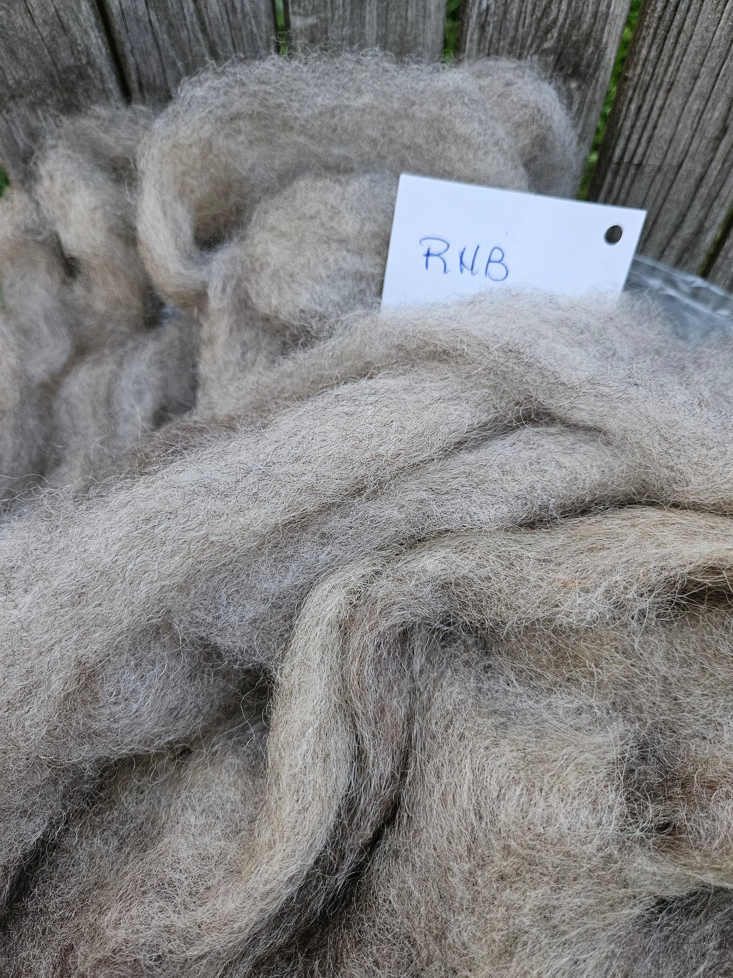 Roving Natural Silver RHB-4 100% Romney - 1.9oz
