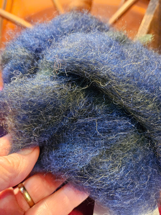 Roving Olive Royal Romney -2.5 ounces
