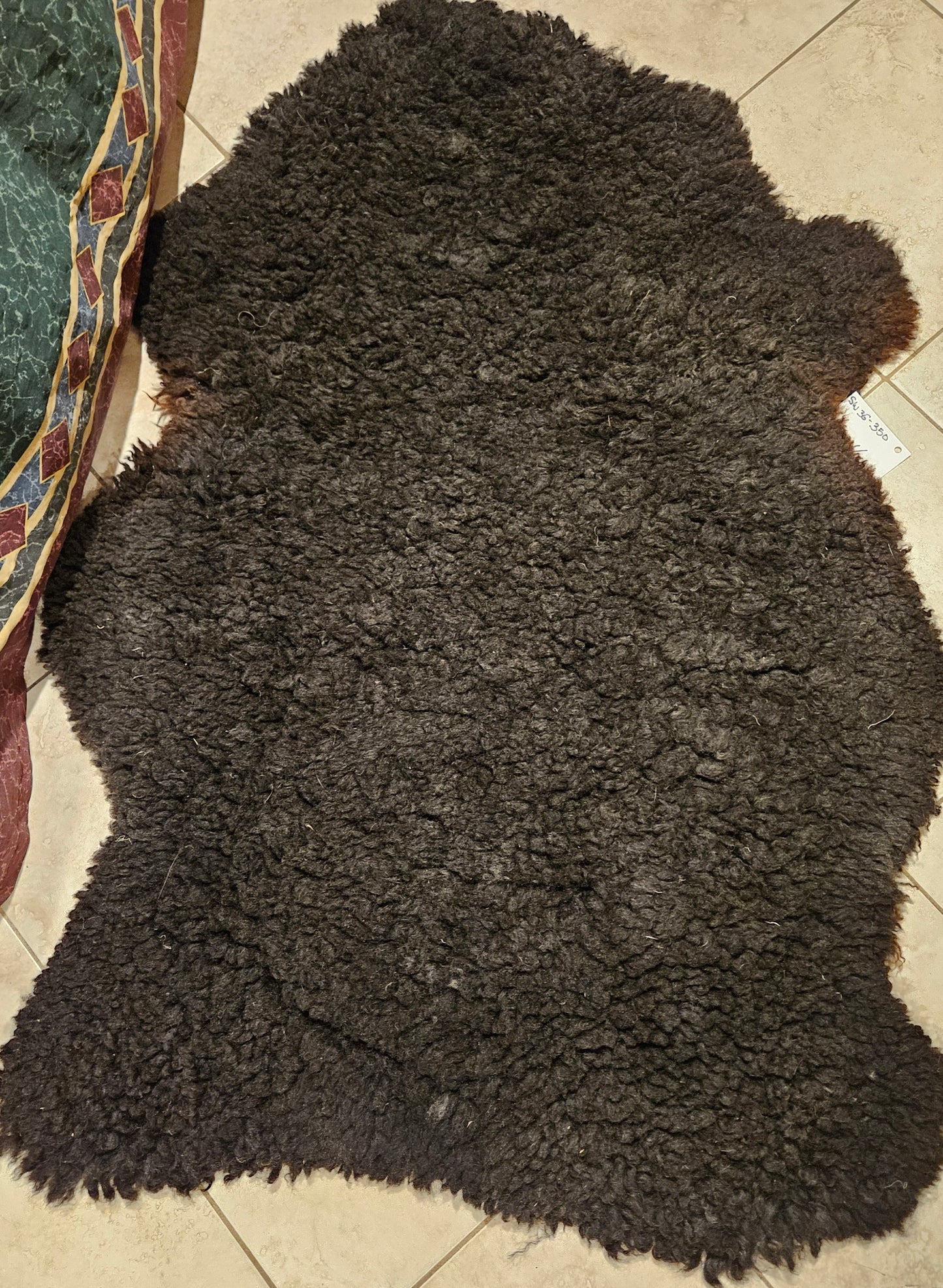 Sheepskin SW3G-350 Black Romney Sheepskin 40 x 28 1/2