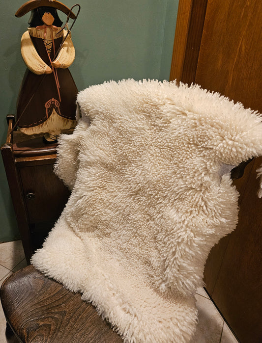 Sheepskin ST-225 White Romney 27" x 23"
