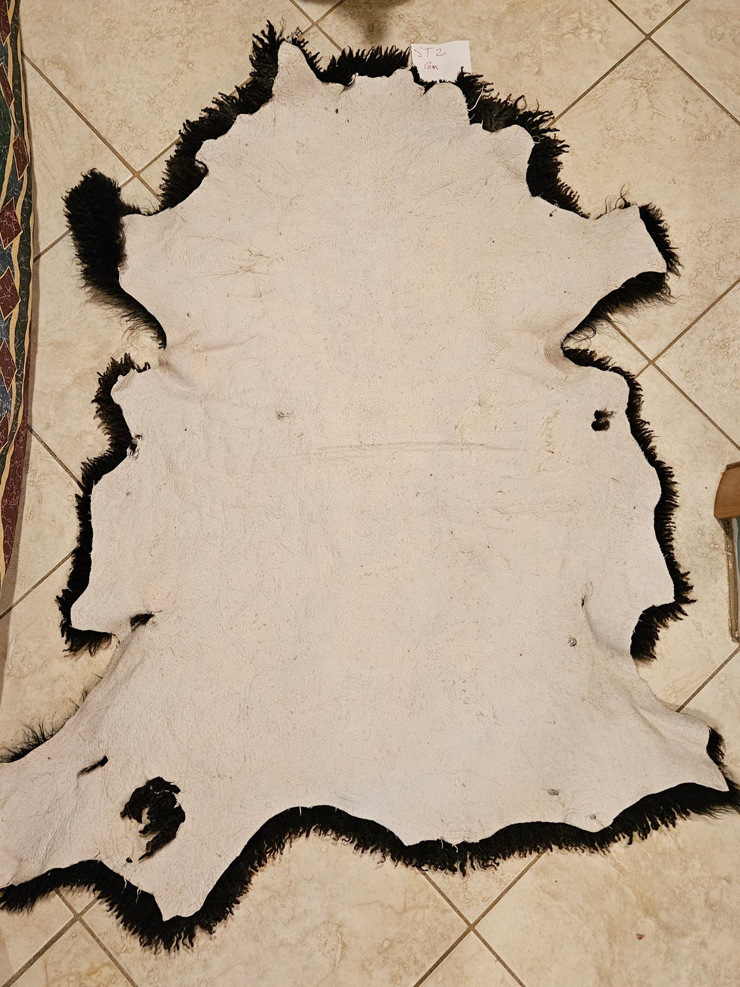 Sheepskin Black Romney ST2-300 35"x 25.5""