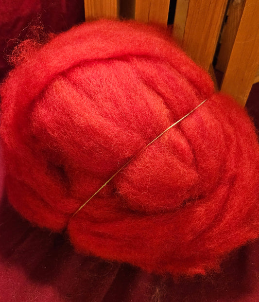 BRoving Scarlet 100% Romney RScarlet28 -5.5 ounces