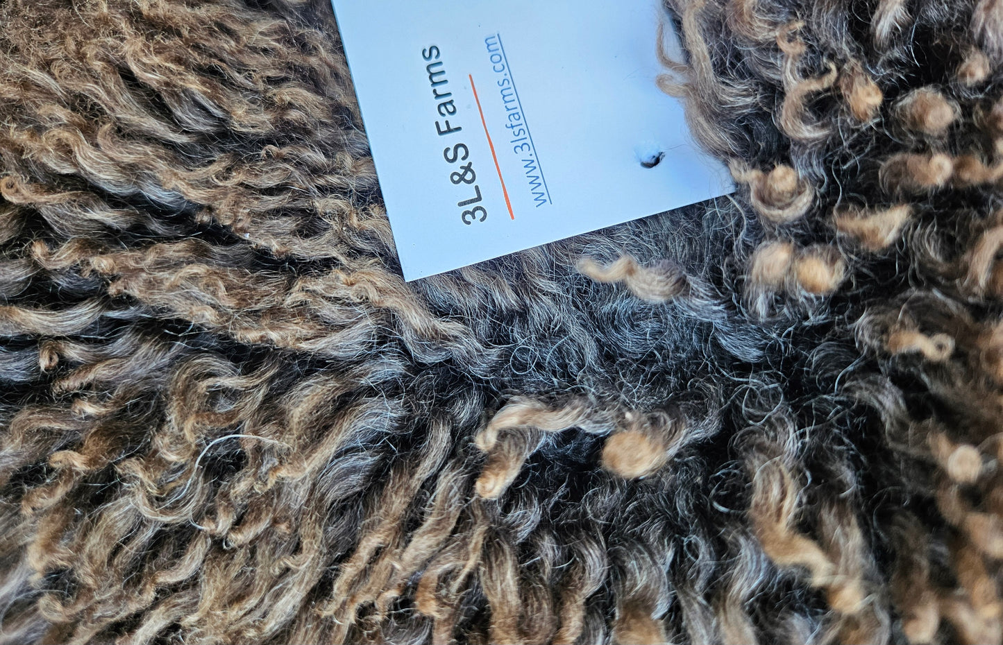 Sheepskin Silvwr Gray Romney STCB325 36 x 23