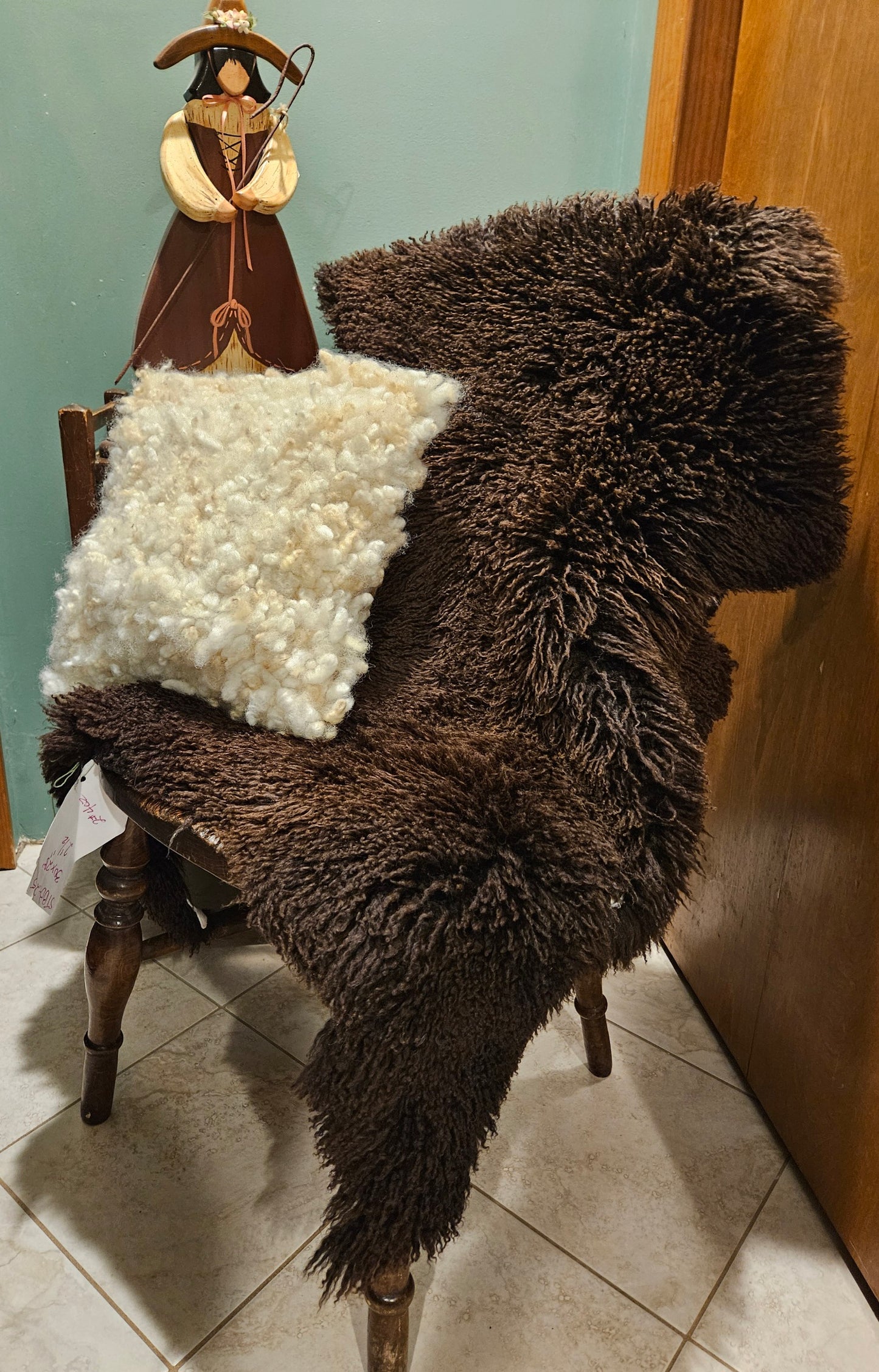 Sheepskin Black Romney STBB275 30 x 28 Inch
