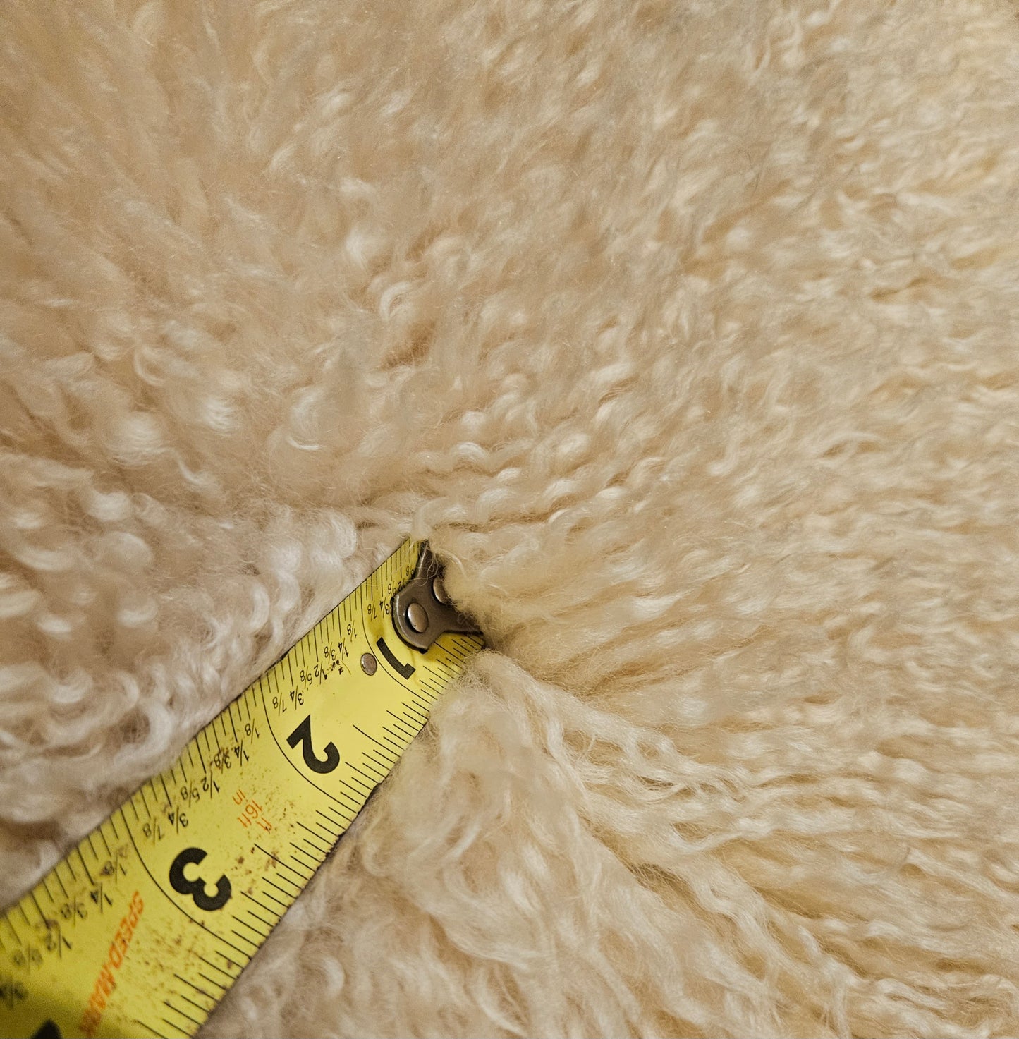 Sheepskin Champaign Romney STCH300- 32" x 25"