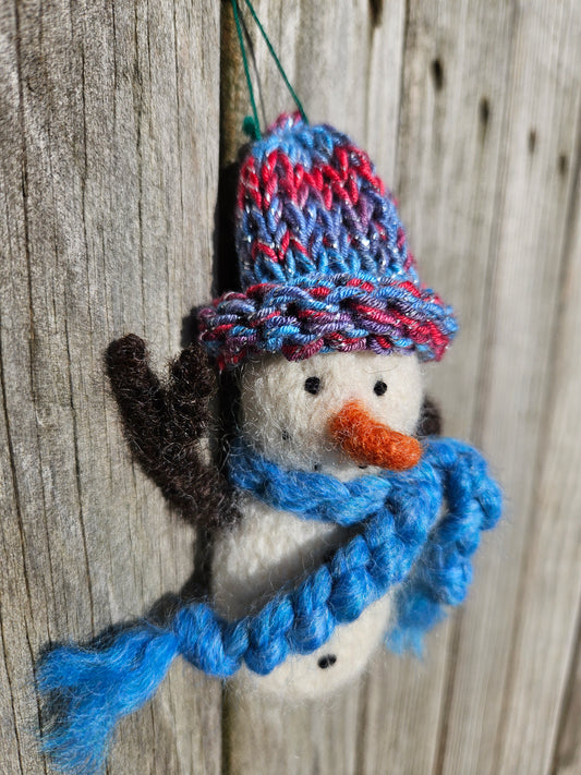 Knitted Ornament, Felted Ornament, Snowman Ornament, Wool Ornament, Romney Yarn, Small Farm Wool Spun Yarn, Whimsical Snowman Ornament